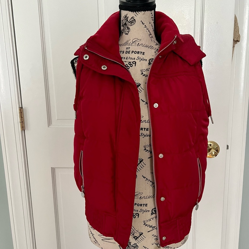 Calvin Klein Performance Red Vest